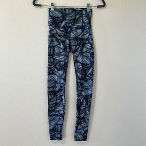 Lululemon Wunder Under Hi-Rise Tight (Nulux)
Concrete Jungle Alpine White Multi